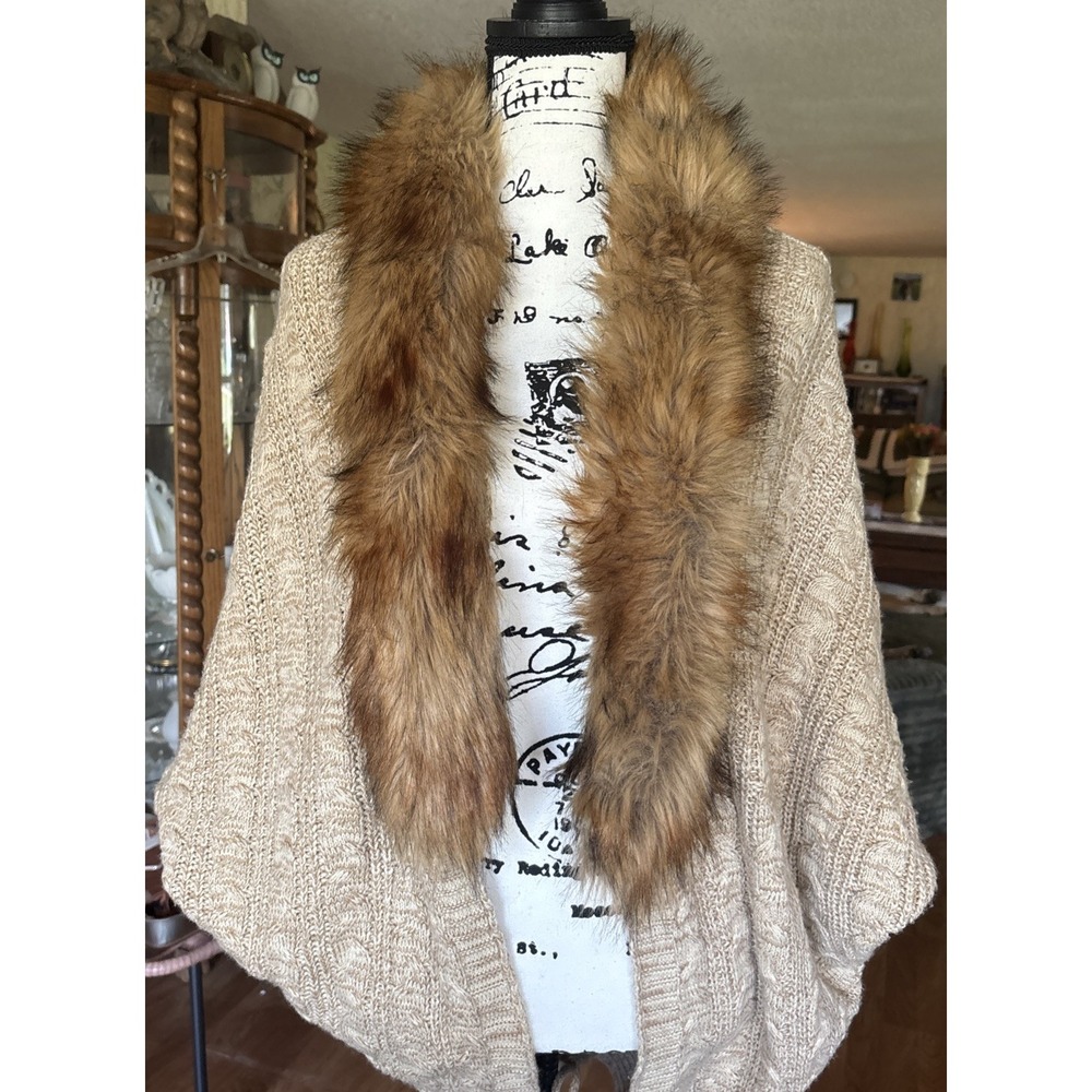 Love Token Beige Cardigan with Removable Faux Fur Trim Small